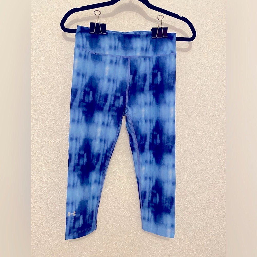 Women’s Under Armour Heatgear Blue Camo Workout Compression Capris Small Petite